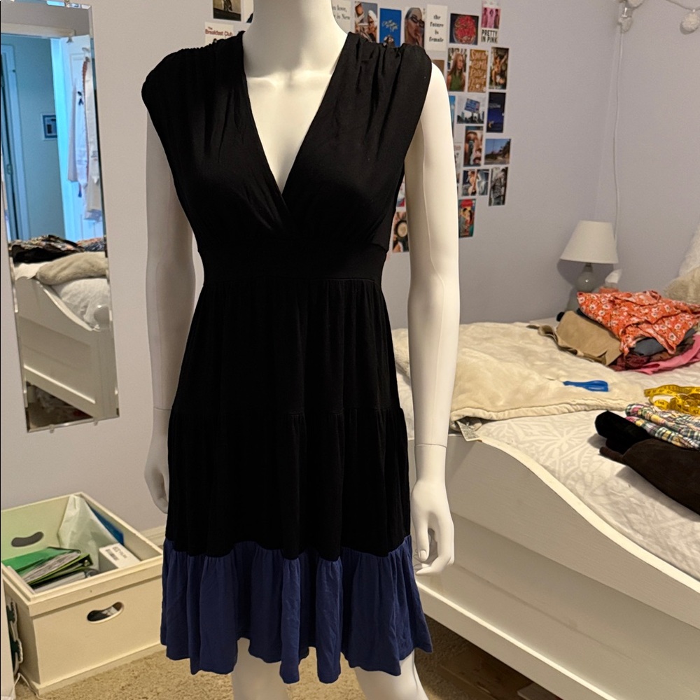 Ella Moss Black and Blue Sleeveless Dress